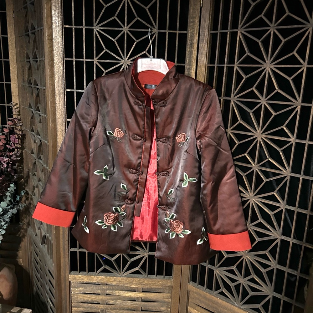 NWT CHINESE WOMENS JACKET S